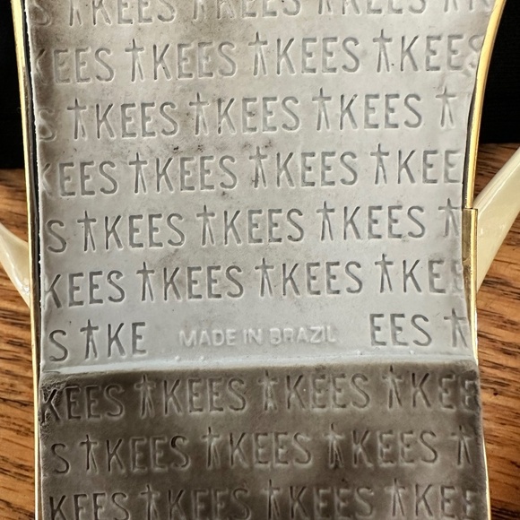 TKEES Lily Glosses Flip Flop Sandals in Size 6 - Picture 6 of 6